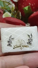 DISNEY Stud Earrings Bugs Bunny Little Girls GOLD 18K Earrings LOONEY Tunes HMDE