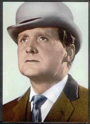 Moderne TV-SERIE Postkarte: THE AVENGERS (Patrick McNee). Kostenloser Versand UK