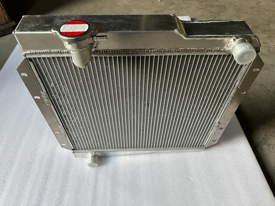 Fit TOYOTA LAND CRUISER HJ45 3.6D 1975-1980 Aluminum Radiator - Image 2 of 4