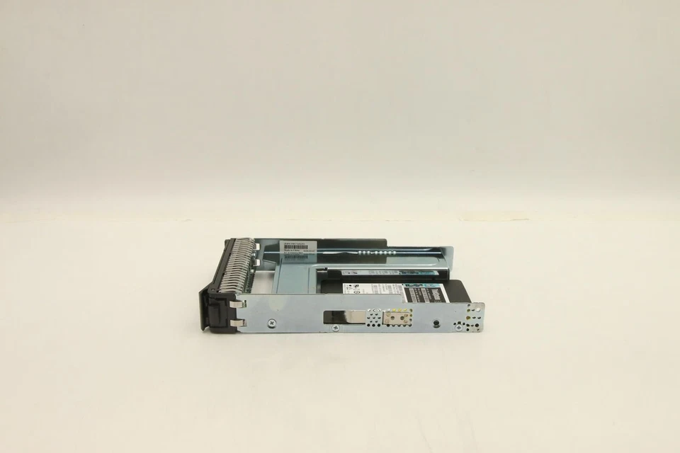 Lenovo ThinkSystem 4XB7A38279 02YE754 1.92TB Entry 3.5" SATA 6Gb Hot Swap SSD - Image 4 of 4