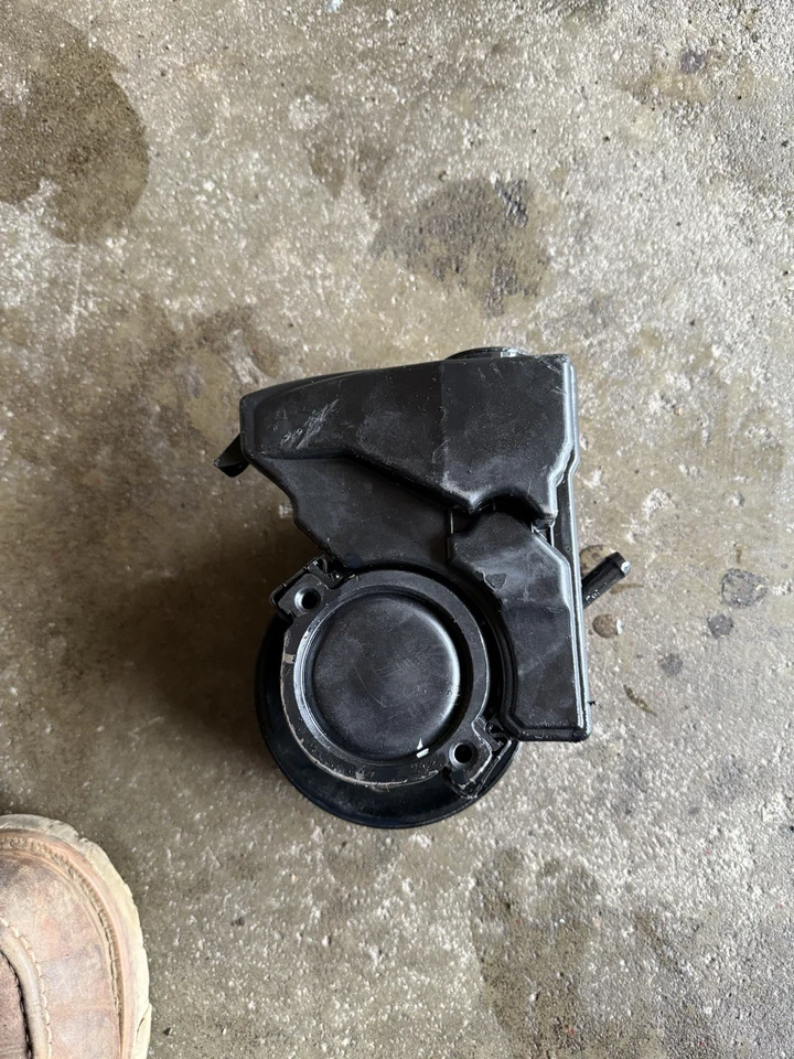 Pontiac Grand Am Power Steering Pump And pulley Wheel - Image 3 of 3