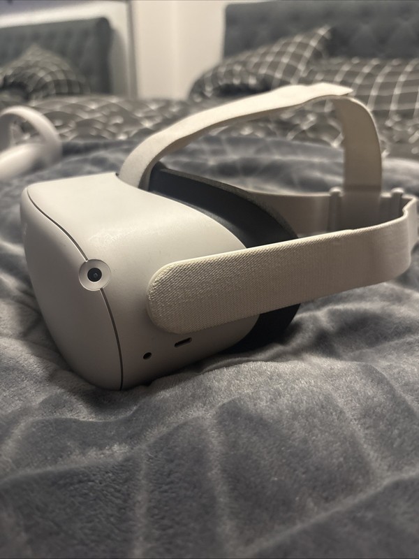 Meta Quest 2 VR