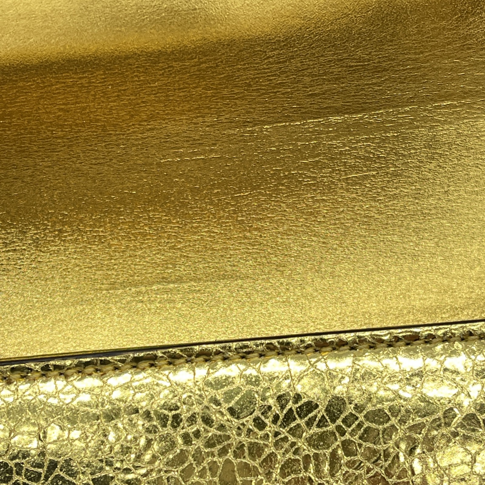 Gucci Mini Horsebit 1995 Asymmetric Shoulder Bag Metallic Leather Gold Pre-Owned thumbnail 15