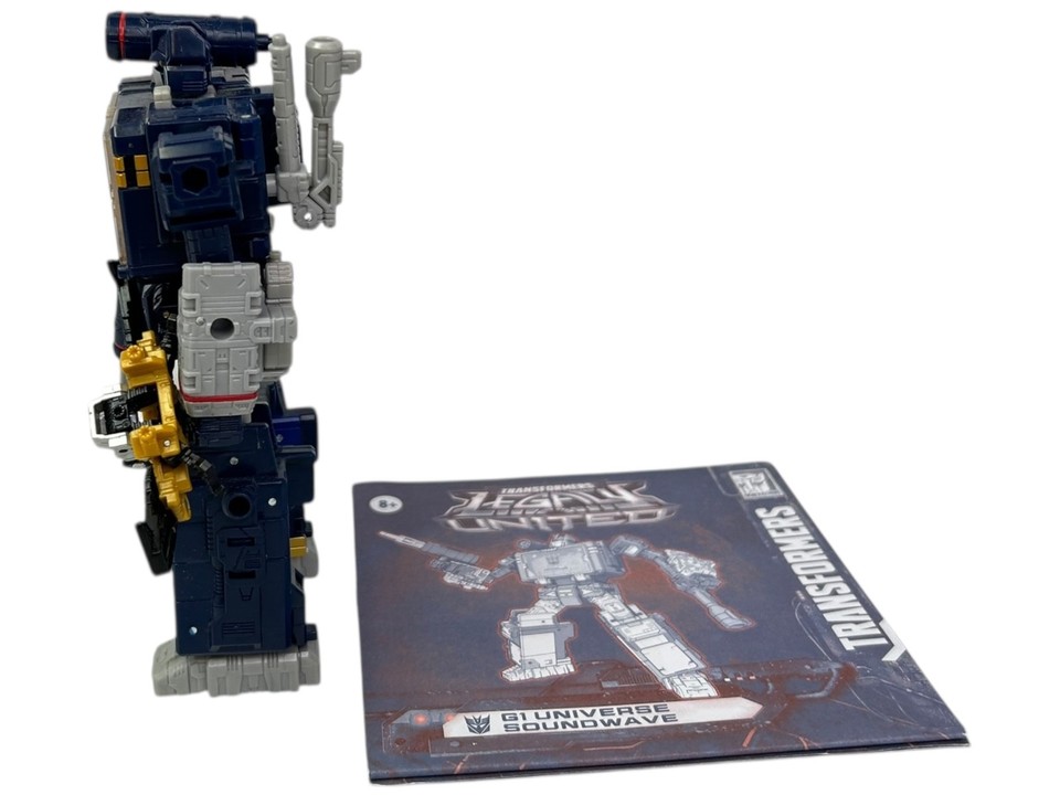Transformers Legacy United G1 Universe Soundwave & Ravage Figure W ...