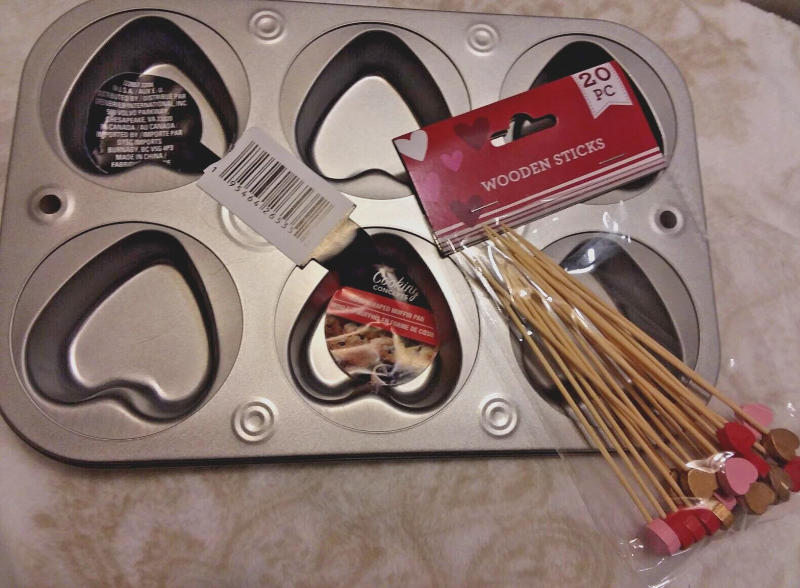 NEW Heart Shaped Muffin Cupcake Baking Pan Tin Tart ❤ FREE BONUS ❤ Heart Picks