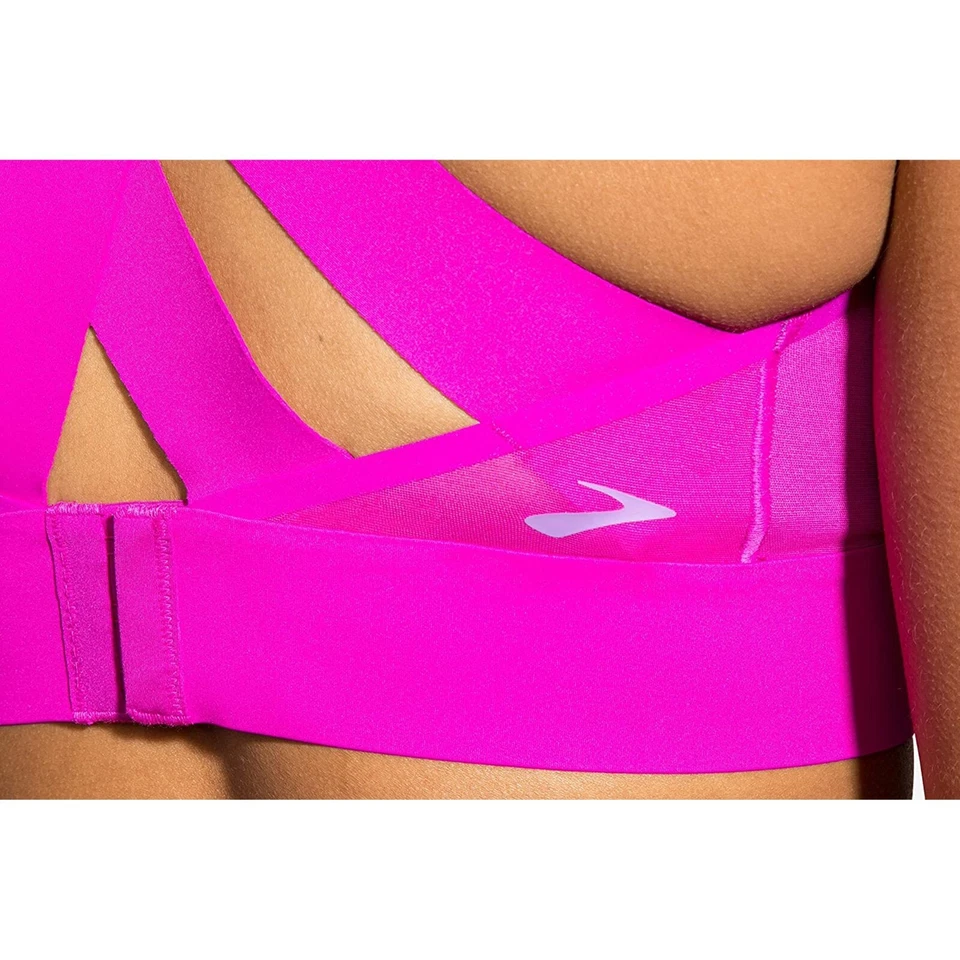 SUJETADOR DEPORTIVO BROOKS PARA MUJER DRIVE INTERLACE MAGENTA/HELIOTROPO TALLA 32 C/D NUEVO CON ETIQUETAS $50 Foto 4 de 4