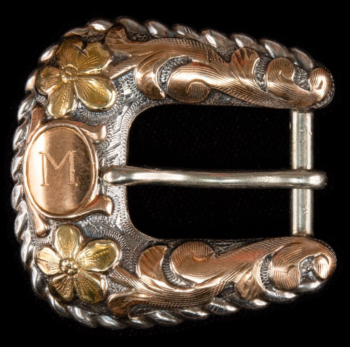 Bohlin buckles top