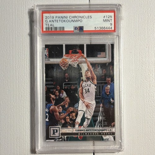 Panini 2019-20 Chronicles Giannis Antetokounmpo Bucks Teal #125 PSA 9