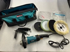 Makita 9227C 7" Variable Speed Buffer/Sander/polisher w/bag & accessories !!