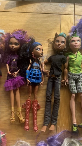 Monster High Muñecas Paquete x20 Accesorios Ropa Mascotas Figuras Raras - Imagen 4 de 21