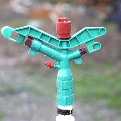 GE 360° Rasensprenger Schaukelarm Sprenger Sprinkler Regner Garten Bewässerung