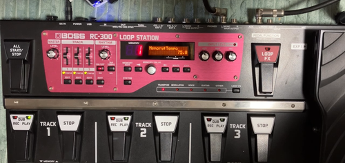 Boss RC-300 Loop Station 2019 mit Adapter funktioniert getestet aus Japan - Video 1 von 1