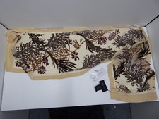 Ladies Beth Terrell viscose and silk mix pretty one size scarf (NWT)