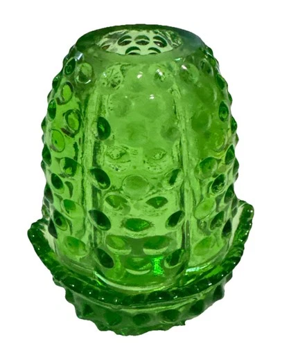 FENTON Springtime Green Hobnail Fairy Lamp