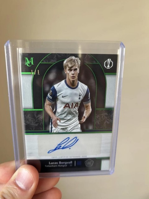 2025 UEFA Museum Collection Lucas Bergvall 1/1 Rookie Autograph