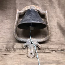 Vintage Cast Iron Cow Head Hanging Farm House Bell