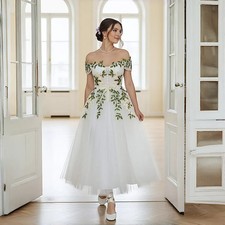 Elegant Off Shoulder Tea Length Wedding Dress Green Leaf Embroidery Bridal Gowns