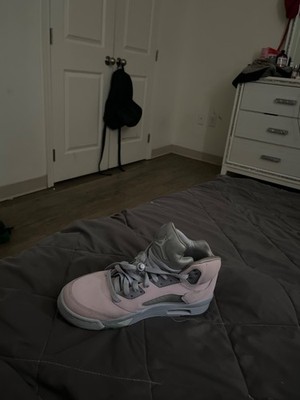 Nike Air Jordan 5 Retro  Easter  (2022)   Glow in the Dark   Men s 7.5 / Women s