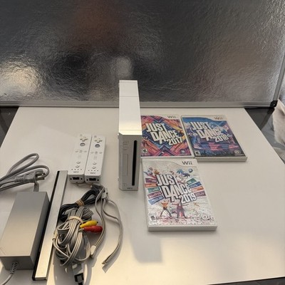 Nintendo Wii Bundle Just Dance 2017 - 2019 Tested And Clean Free Shipping