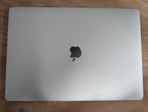 MacBook Pro i7 2.7GHz 15.4-inch 16GB RAM 512GB Silver 2016 (Read Description) - Zdjęcie 2 z 3