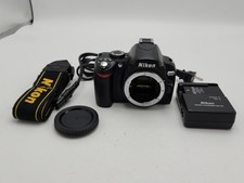 Nikon D60 DSLR Digital Camera Body Only w/ Charger  Battery - 15k Shutter Ct