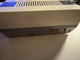 1985 Nintendo NES Console Bundle - 7 Games, 6 Controllers, Four Score, Gun -unte