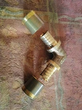 Rehau Everloc 1/2 x 1/2 Inch Brass 90-degree Elbows Fittings WITH SLEEVES! NOS