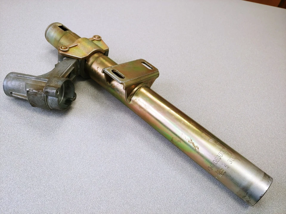 MUY BONITO TUBO DE SOPORTE COLUMNA DE DIRECCIÓN TURBO ORIGINAL USADO PORSCHE 944 30/85 Foto 3 de 4