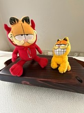 Vintage Garfield Plush Set of 2 Paws Giftco Grinning 1998 - Devil Costume