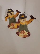 VTG Essential Home Farm Scarecrow Salt & Pepper Shakers Thanksgiving Fall Decor