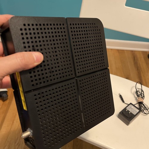 Zoom AC1900 DOCSIS 3.0 Cable Modem/Router with wireless 3T3R. Model #5363 (12) - Picture 8 of 12
