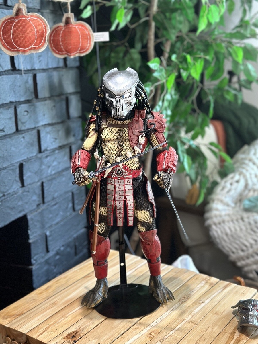 Custom 1/4 Scale Bonegrill Mask For Neca Jungle Hunter Predator