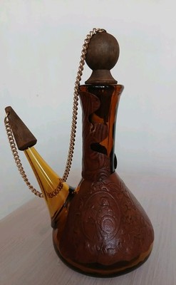 Braunglas Porron mit Lederfolie Spanischer Weinausgießer Öl Essig Holzstop