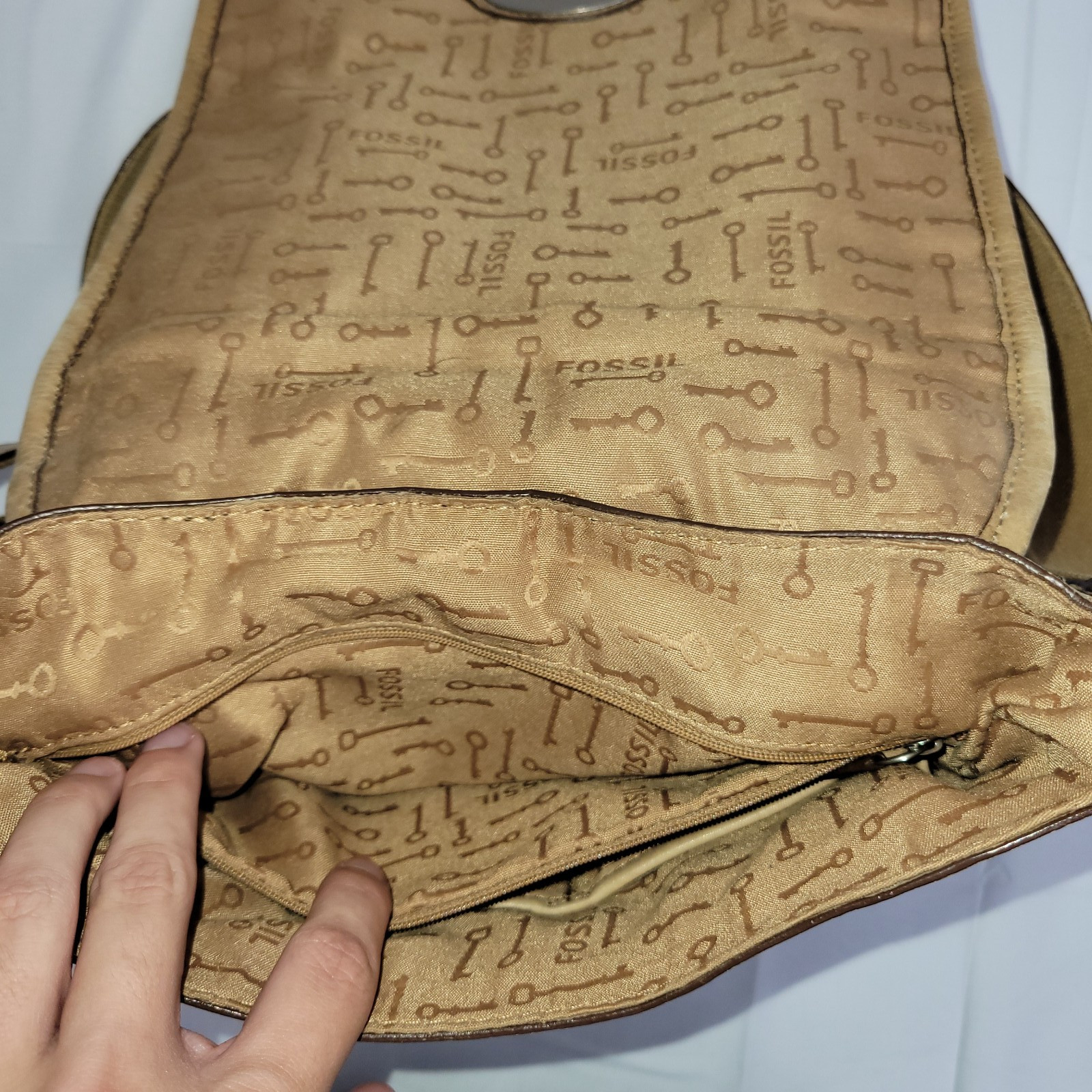 Fossil Maddox Patchwork Flap Pebbled Leather Cros… - image 12