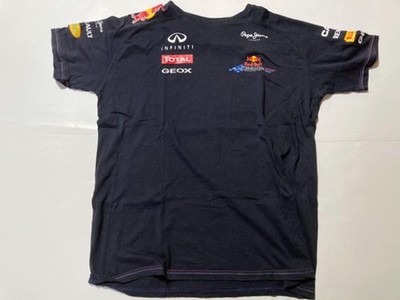 Voiture De Course De Formule 1 Rouge Du Taureau Rb15 Photo éditorial