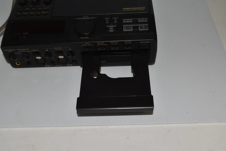 Marantz Professional CD Recorder CDR300 Digital Audio Recorder ( FDX5) - Image 4 of 4