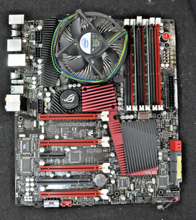 Asus Rampage III Extreme Motherboard w LGA1366 i7 920 8 GB 2x4 NO OS