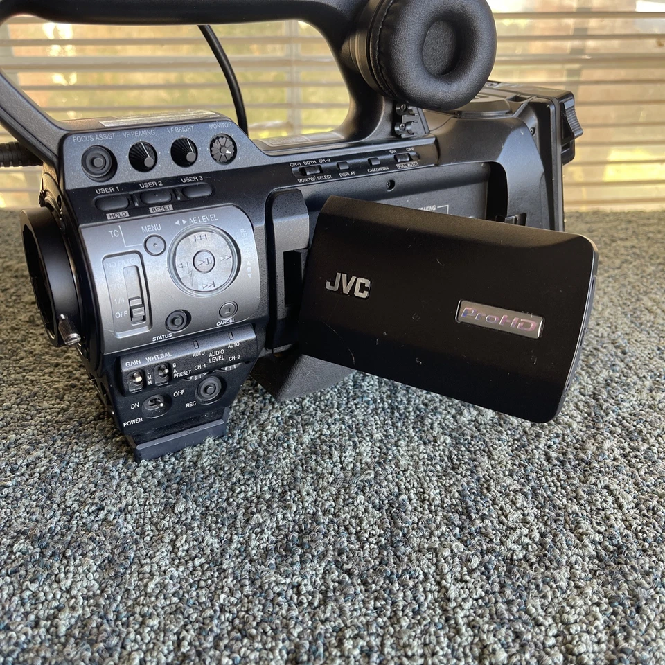 JVC GY-HM750CHU Camcorder Body Pro HD Solid State HM750 Video Camera - FREE SHIP - Image 2 of 4