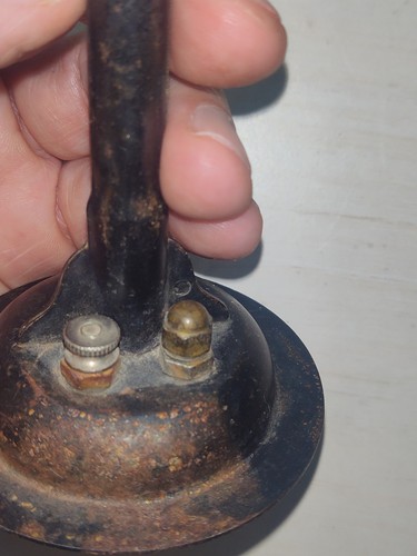 Assortment of Vintage (LIONEL) Track-Side Accessories - Picture 18 of 19