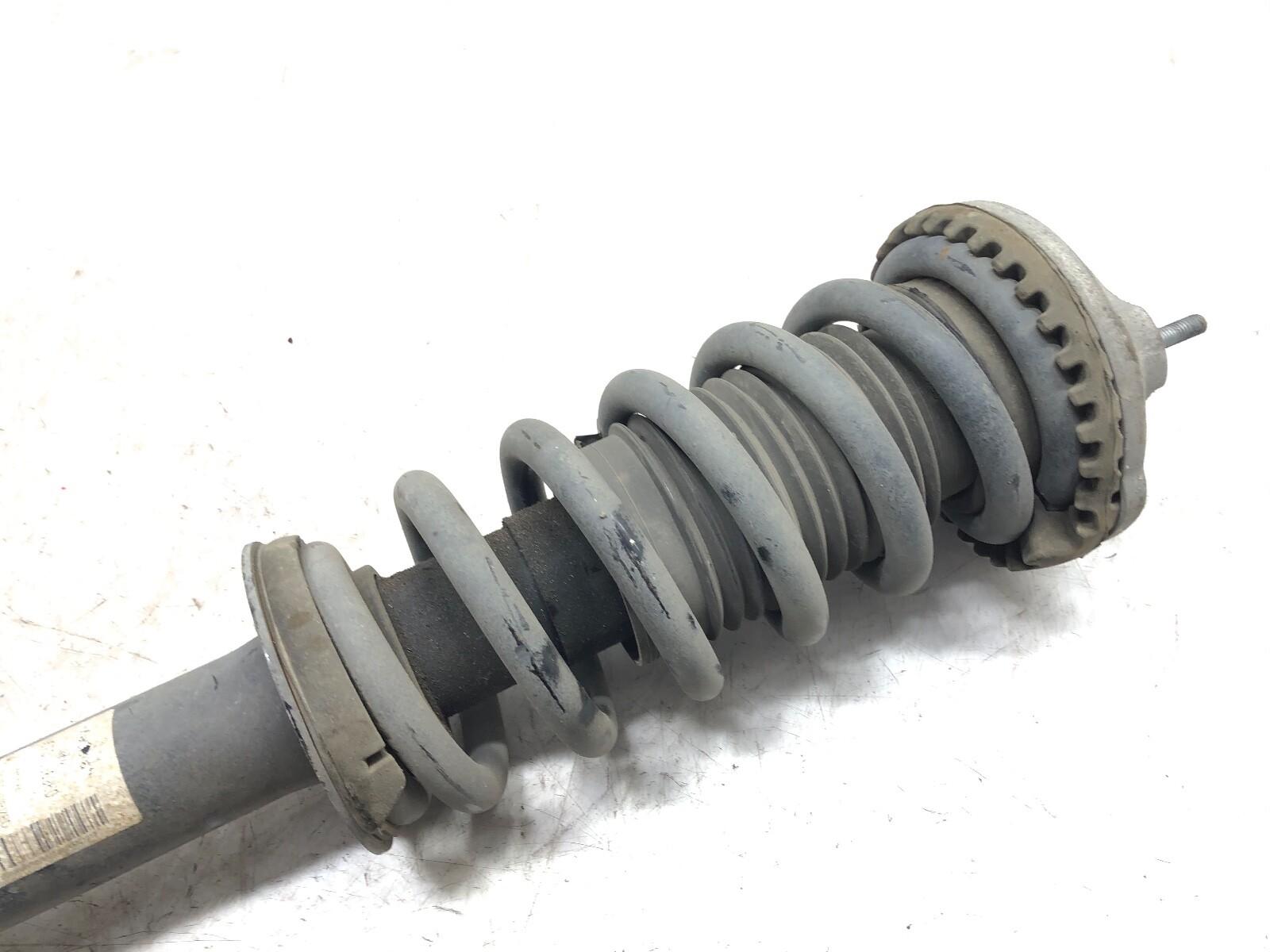 2014-2022 MASERATI GHIBLI RWD LEFT DRIVER FRONT SHOCK ABSORBER STRUT OEM.