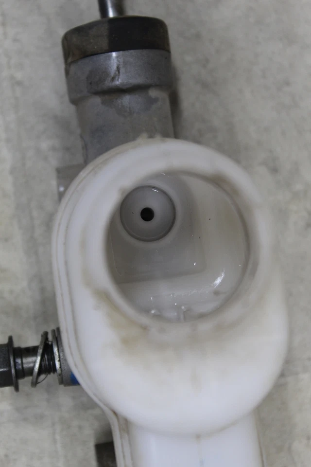 Cilindro maestro de freno 10-12 Polaris Ranger 400 / 11-13 800 OEM 1911515 Foto 3 de 4