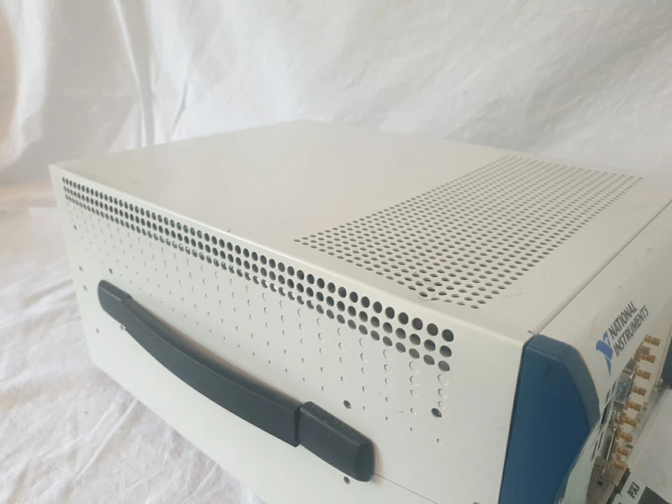 NI PXI - 1042Q , National Instruments , NI PXI 8196 Windows XP , NI PXI 4472B - Bild 4 von 4