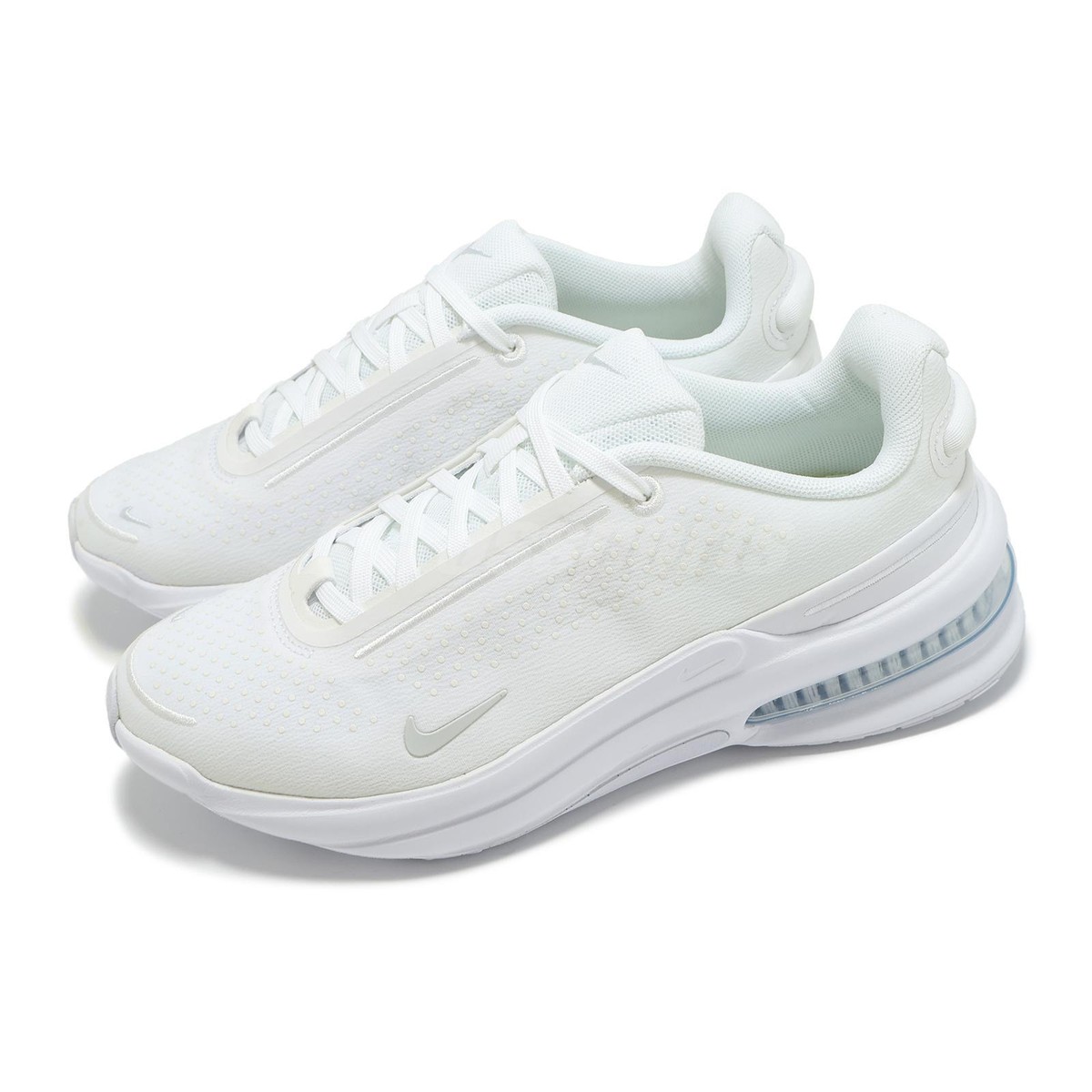white nike womens gym shoes