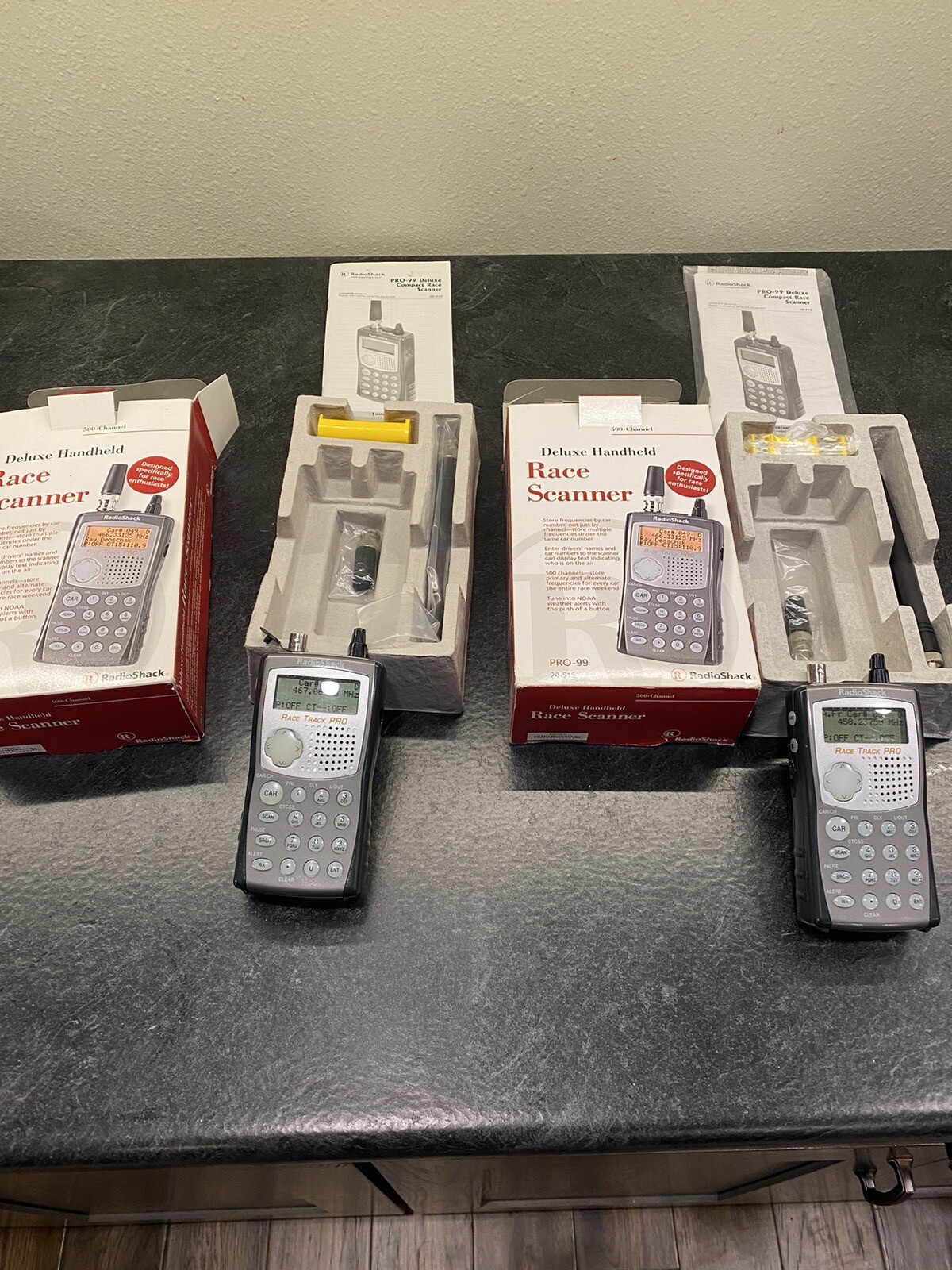 Radio Shack 20515 PRO99 Deluxe Handheld Race Track Scanner 500