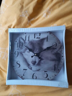 Wolfsliebhaber Wanduhr (leichte Sekunde zu räumen)
