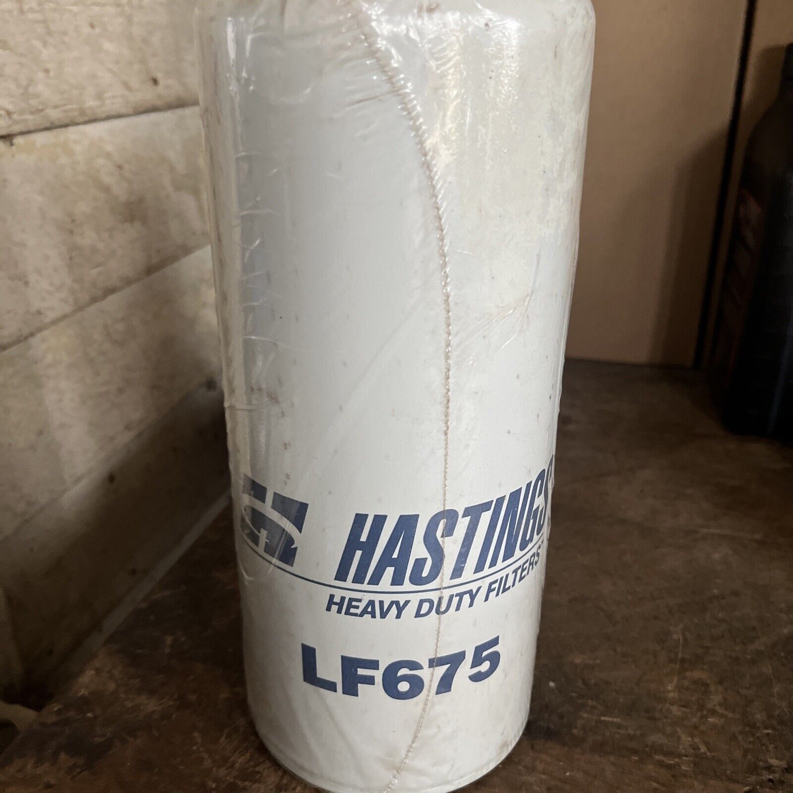 NOS Hastings LF675 Heavy Duty Engine Oil Filter