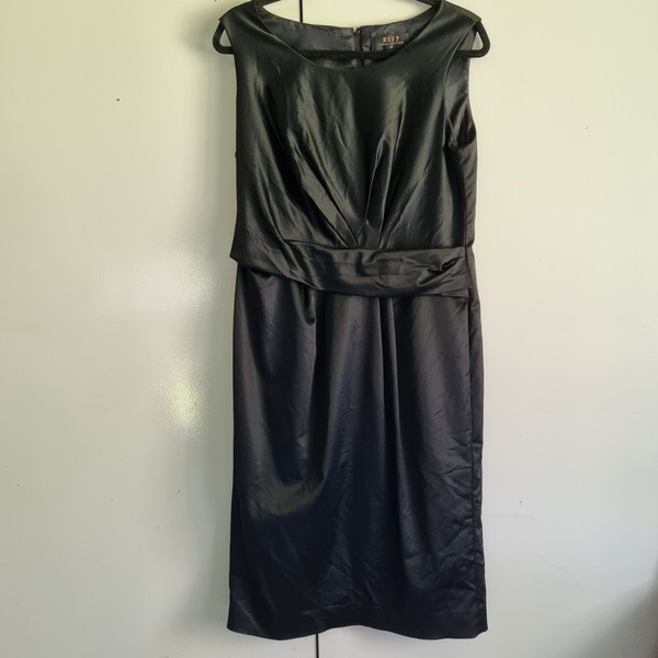 Perri Cullen RSVP size 14 Black cocktail dress - made in Australia -rrp $350.