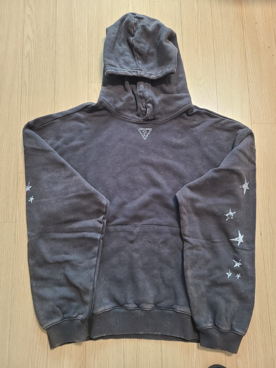 【新品未開封】完売品guess hyunjin着用　パーカー GUESS x Stray Kids Hyunjin Star Hoodie Chacoal Grey (L) | eBay