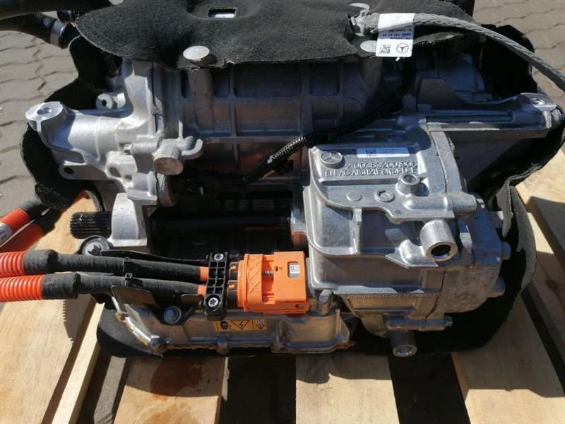 MERCEDES EQA H243 EQA350 ELECTRIC MOTOR REAR HINTEN Engine 