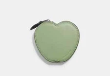 BN Coach Apple Coin Pouch Silver/Pistachio. CE718